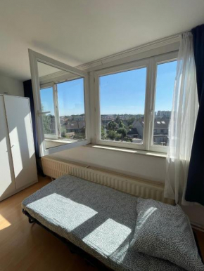 Les oliviers: appartement dans un quartier calme.